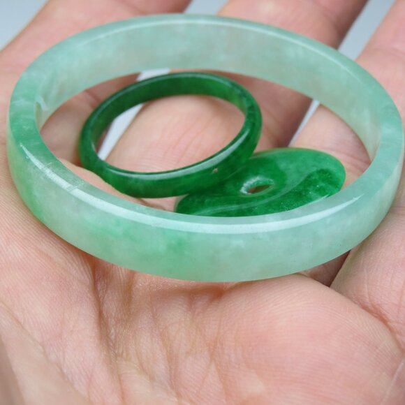 "Natural Baby Jade bangle + FREE Jade Ring & Jade Donut 44mm" - Picture 1 of 3